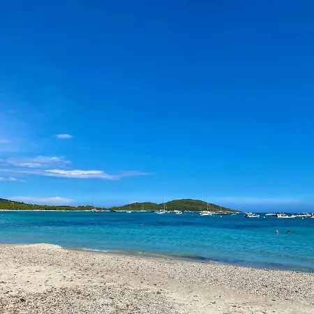 Les Pavillons Du Golfe Favone