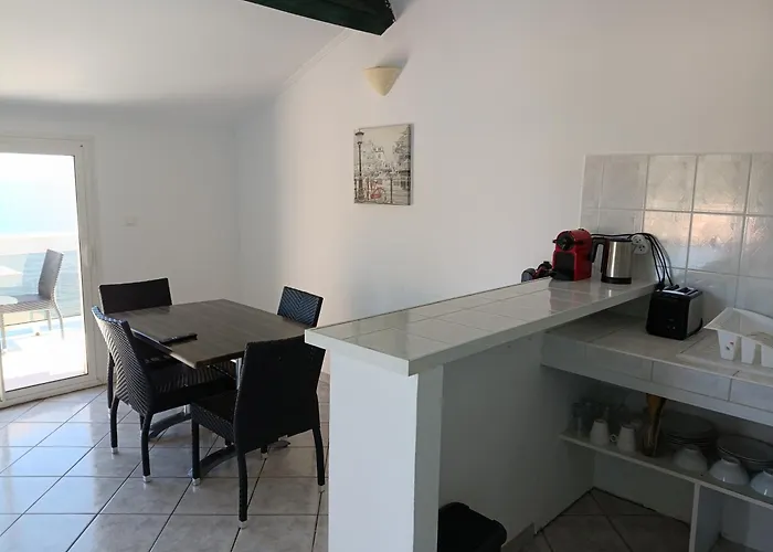 Prázdninový areál Les Pavillons Du Golfe 2*