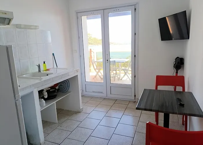 Les Pavillons Du Golfe 2* Favone