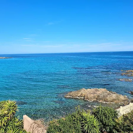 Les Pavillons Du Golfe Favone