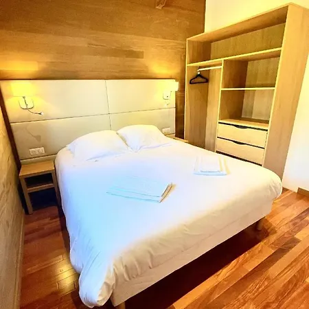 Les Pavillons Du Golfe פארק נופש 2*