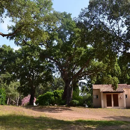 Les Pavillons Du Golfe 2*