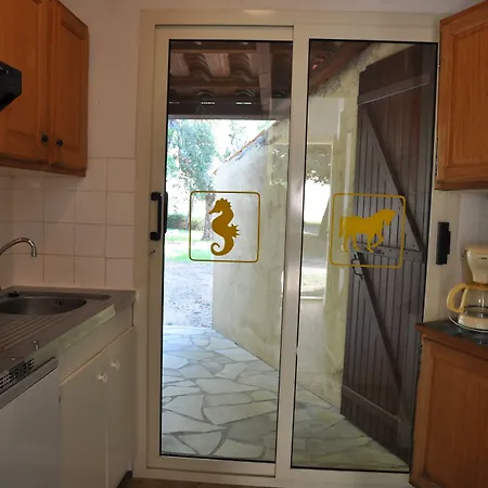 Les Pavillons Du Golfe פארק נופש