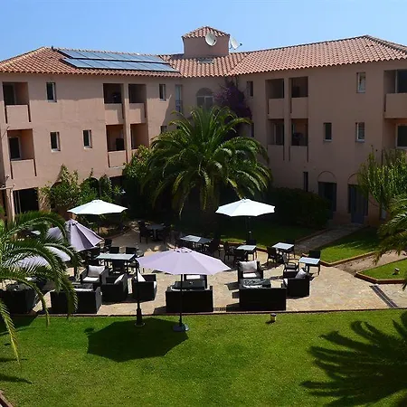 Les Pavillons Du Golfe פארק נופש