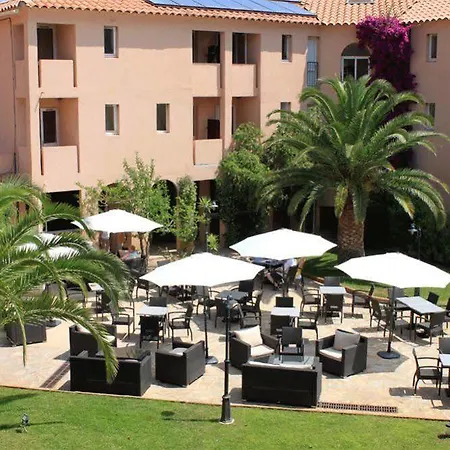 פארק נופש Les Pavillons Du Golfe פאבונה