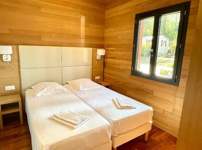 Feriepark Les Pavillons Du Golfe 2*