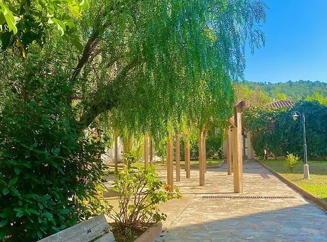 Les Pavillons Du Golfe 2*