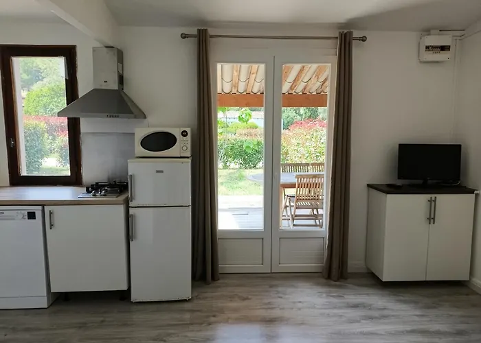 Les Pavillons Du Golfe Favone