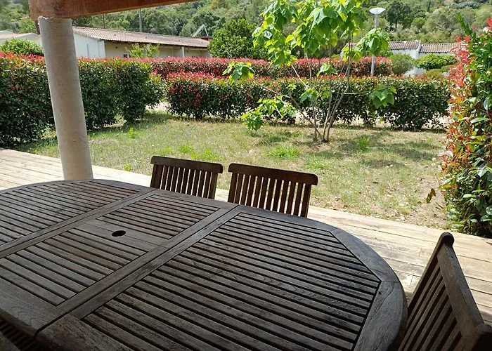 Les Pavillons Du Golfe Favone