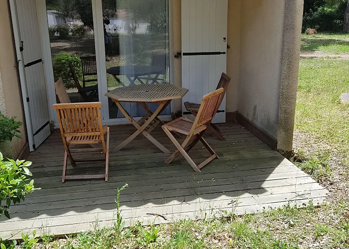 Les Pavillons Du Golfe Favone