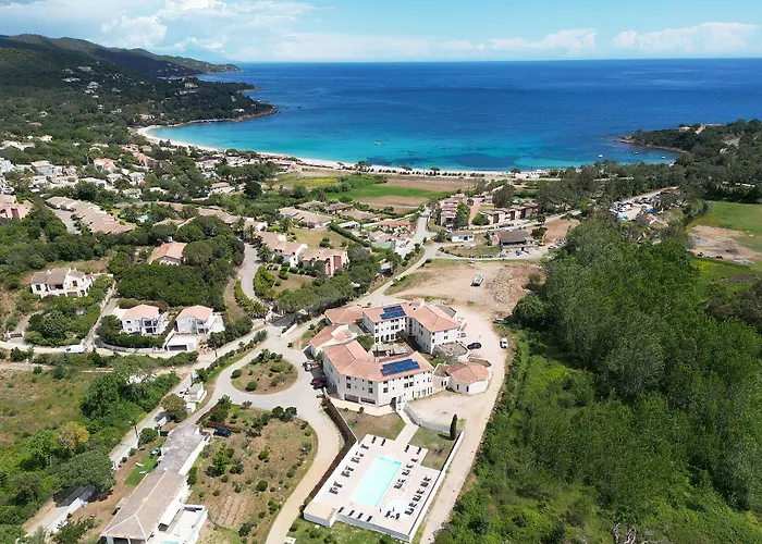 Les Pavillons Du Golfe 2* Favone