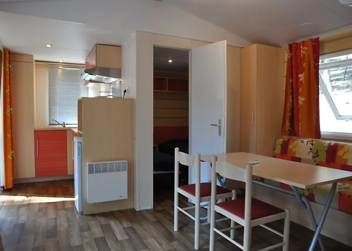 Les Pavillons Du Golfe Feriepark 2*