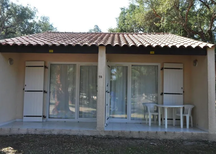 Prázdninový areál Les Pavillons Du Golfe