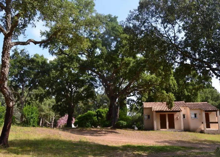 Les Pavillons Du Golfe 2*