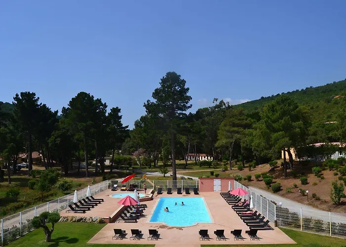 Les Pavillons Du Golfe Feriepark 2*