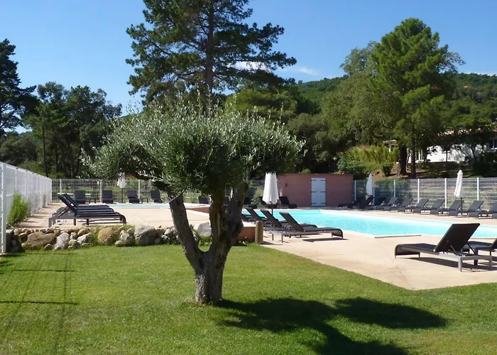 Feriepark Les Pavillons Du Golfe Favone